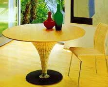 Tulip table from Pierantonio Bonacina                              